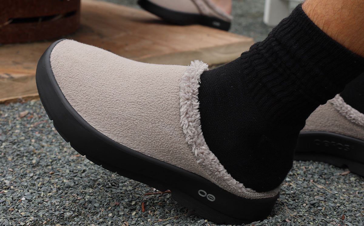 Oofos OOcoozie Mule Pantoffels Heren Bruin | MQ5283479