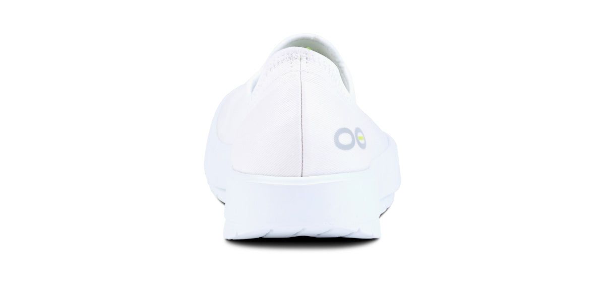 Oofos OOmg eeZee Low Shoe Schoenen Dames Wit | PE9360218